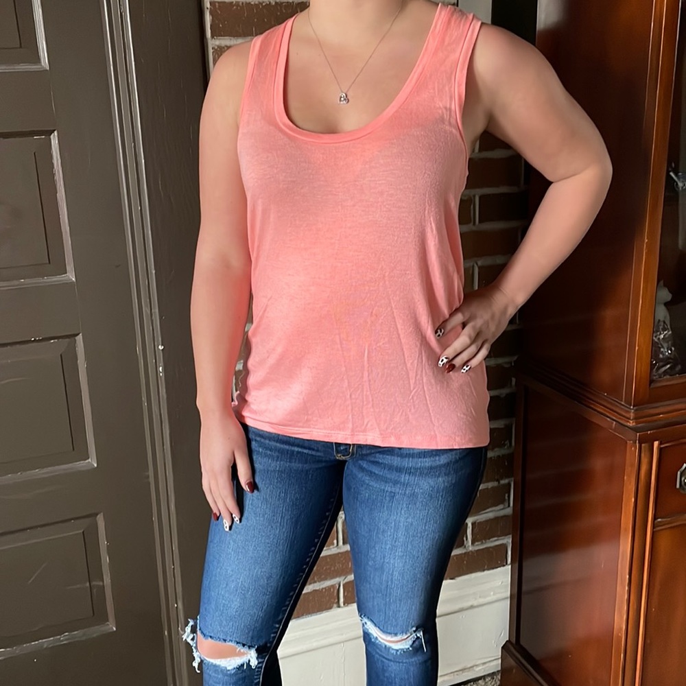 Salmon tank top
